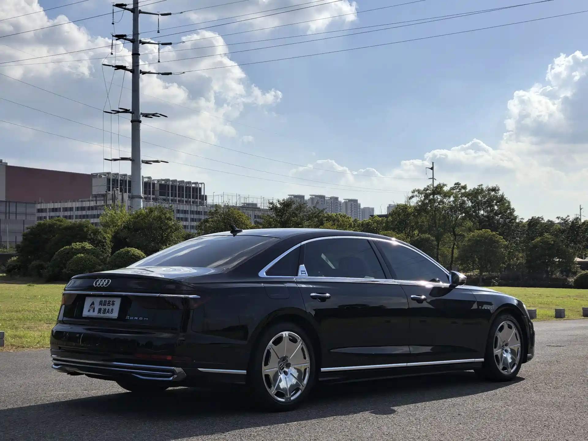 صورة 18 - Audi A8