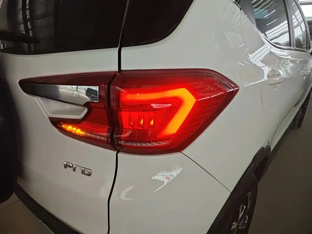 BYD Yuan Pro 2021 401KM Luxury Model фото 24