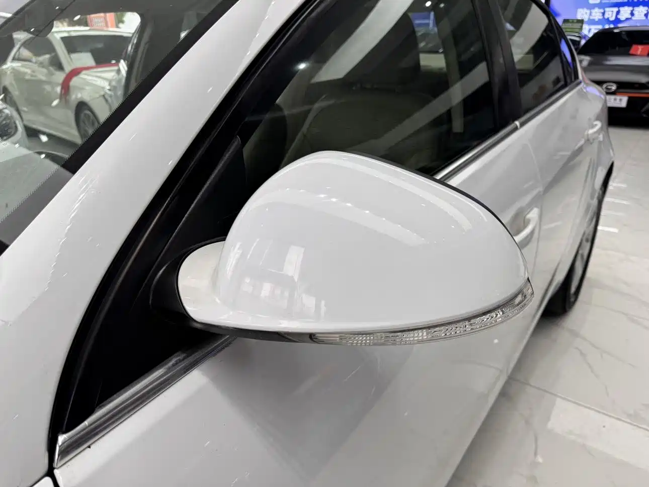 Buick Regal 2015 2.0L Leading Fashion Model фото 28