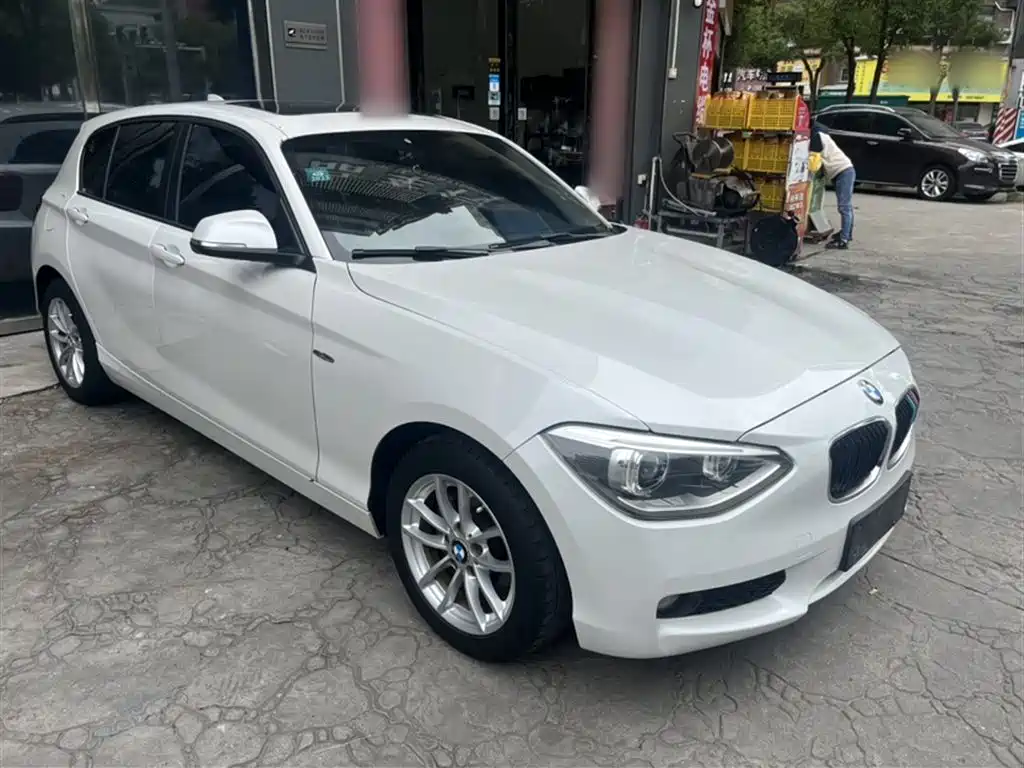 BMW 1 Series (Import) 2013 Facelift 116i Leading Model фото 4