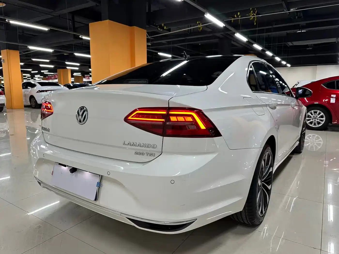 Volkswagen Lamando 2019 230TSI DSG Fashion Edition China VI фото 16