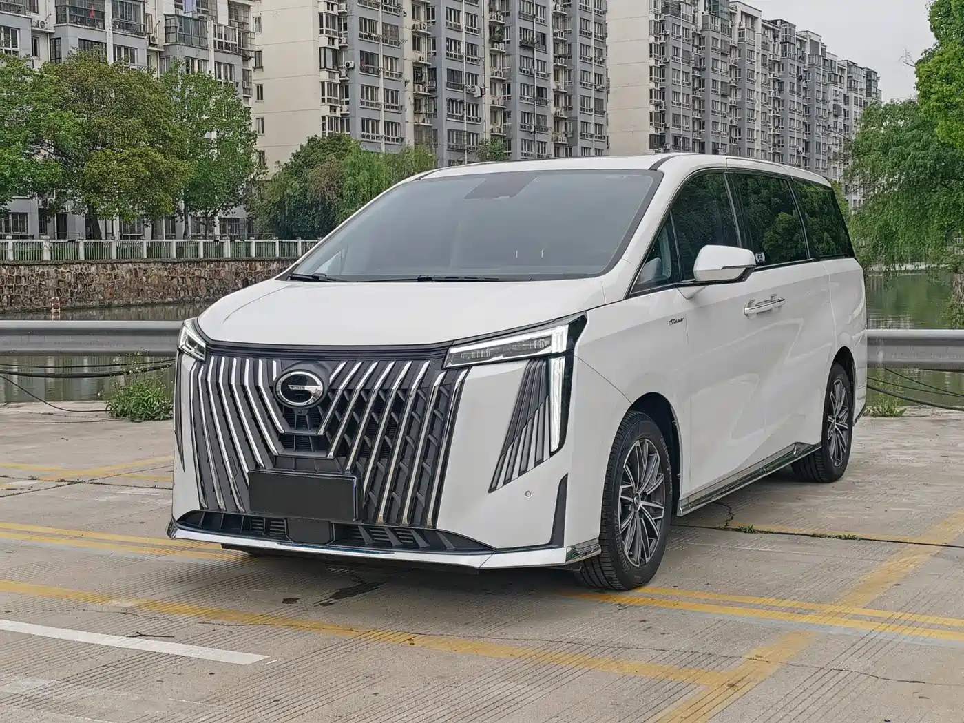 GAC Trumpchi Trumpchi M8 2024 Master Series 400T Premium Edition