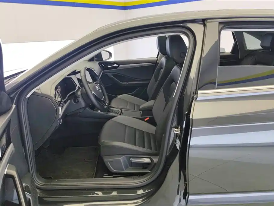Volkswagen Sagitar 2021 280TSI DSG Surpassing Edition фото 9