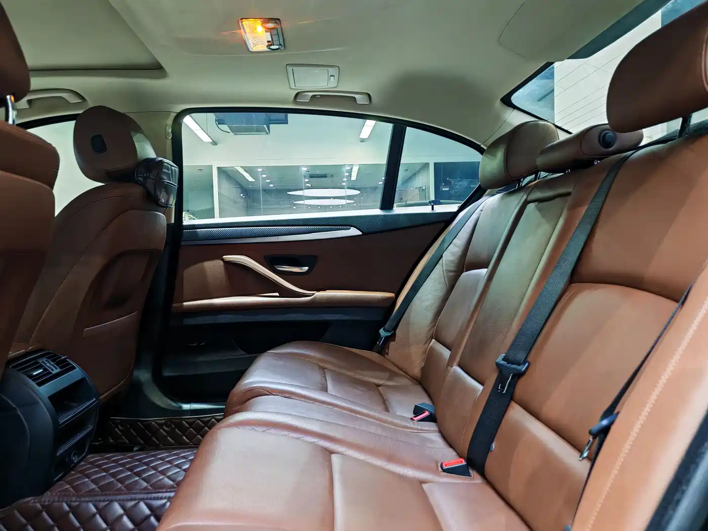BMW 5 Series 2017 525Li Leading Edition фото 6