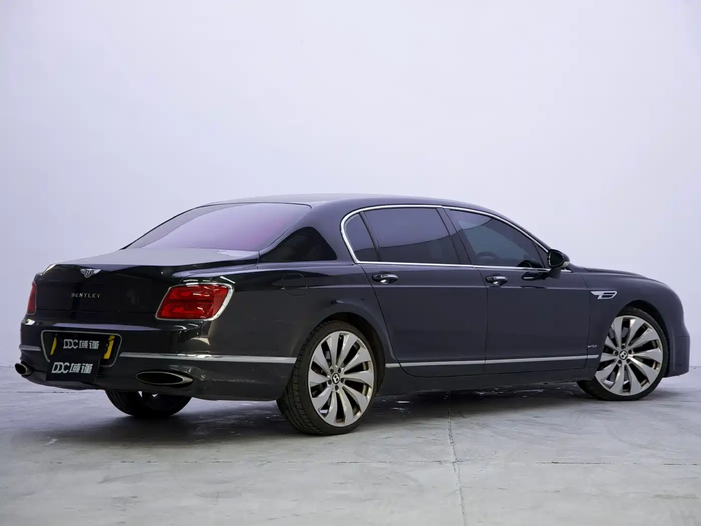 Bentley Flying Spur 2006 2005 6.0T Standard Model