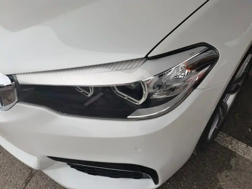 Фото 24 - BMW 5 Series