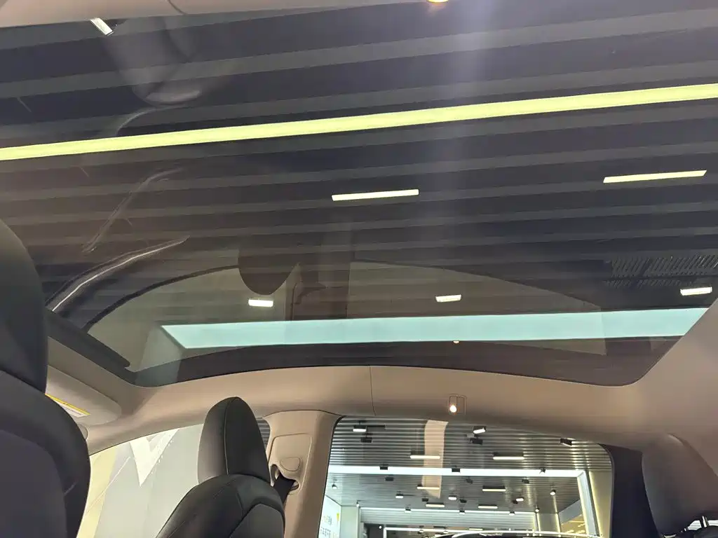 Фото 23 - Tesla Model Y