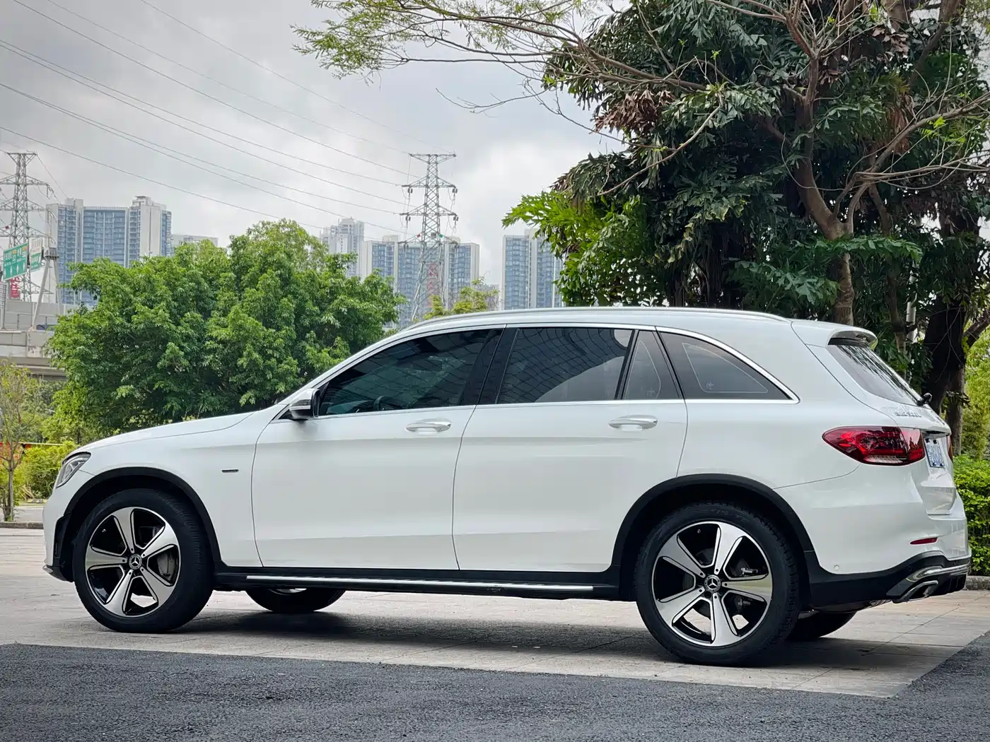 Mercedes-Benz GLC 2022 GLC 300 L 4MATIC Dynamic Collector's Edition фото 25