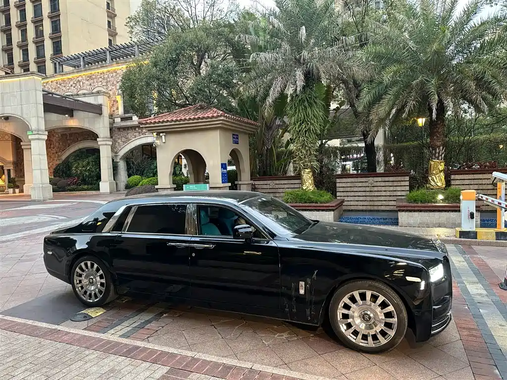 Rolls-Royce Phantom 2013 6.7L Extended Wheelbase (EWB) фото 2