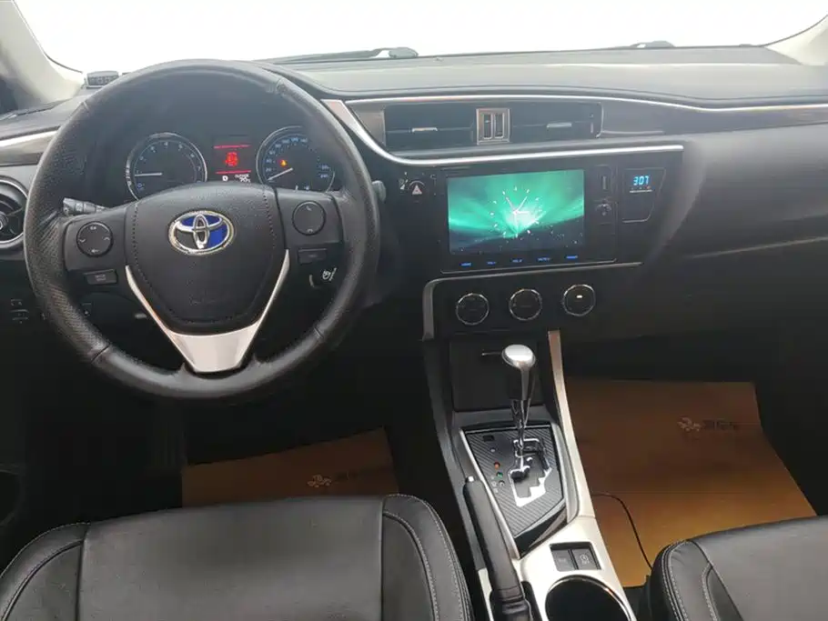 Toyota Corolla 2017 Facelift 1.2T S-CVT GL-i Leather Edition фото 12