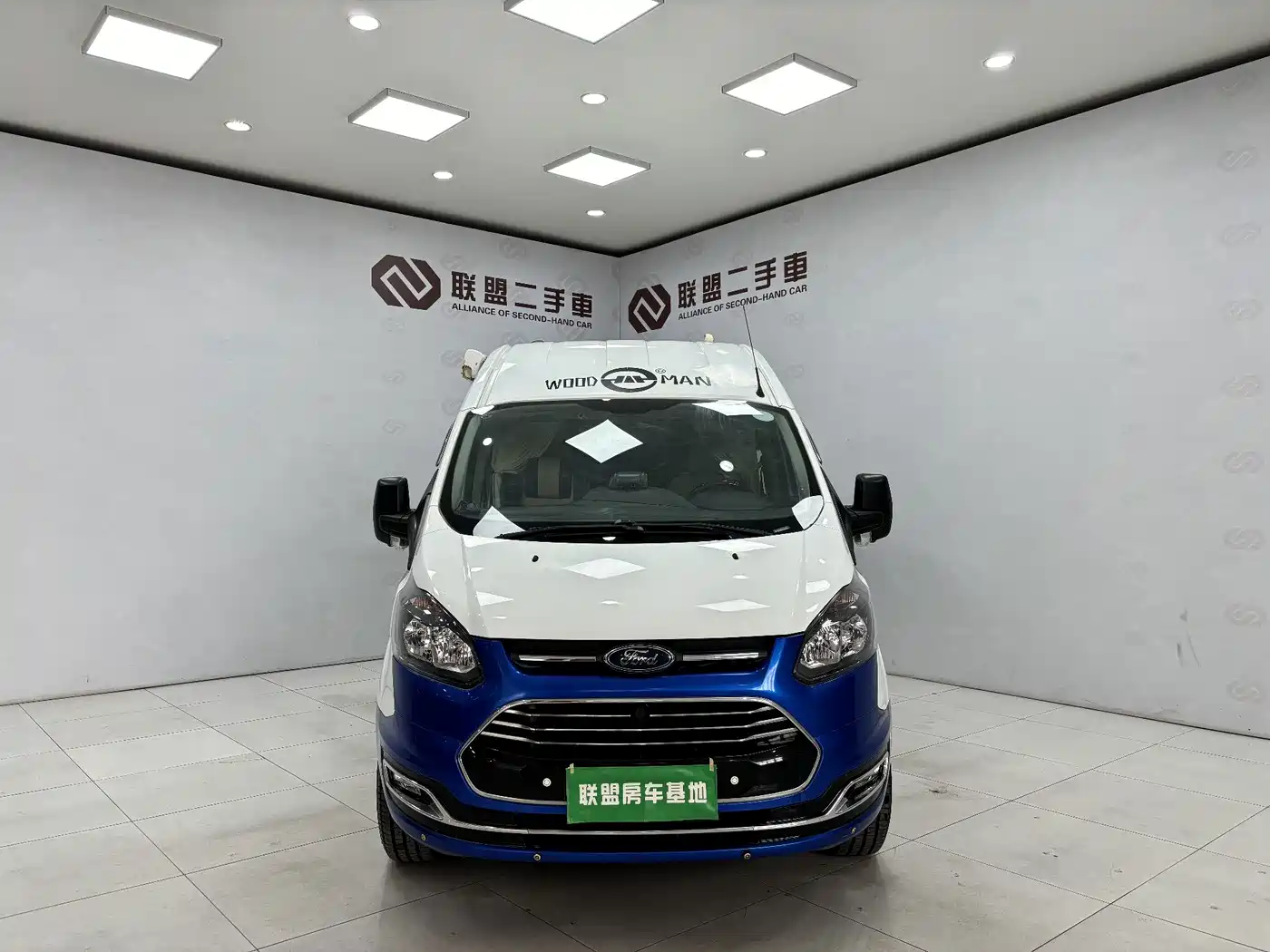 Ford Transit 2019 2019 2.0T Gasoline Automatic Business Travel Version Medium Wheelbase Medium Roof 7-seater China VI