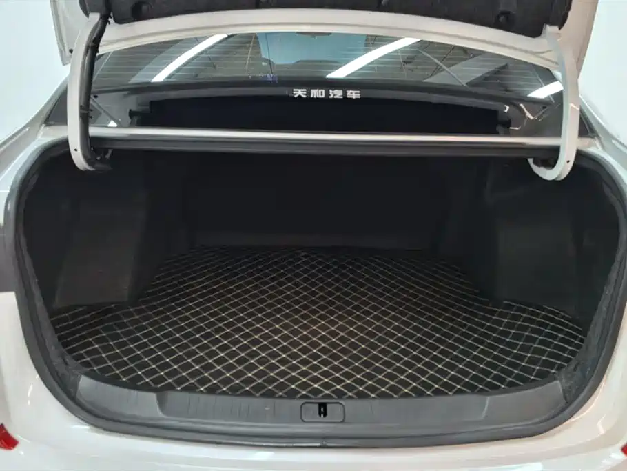 Chevrolet Monza 2024 1.5L Dual-Clutch Delight Edition фото 4