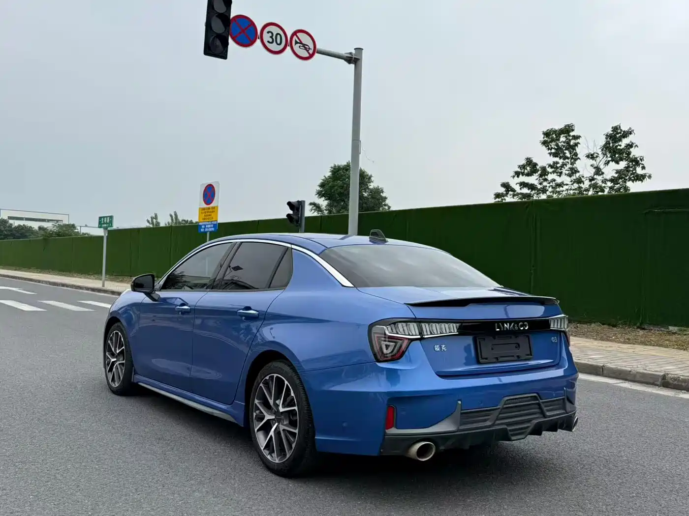 Lynk & Co 03 2018 1.5TD DCT Power Pro Version China V фото 6