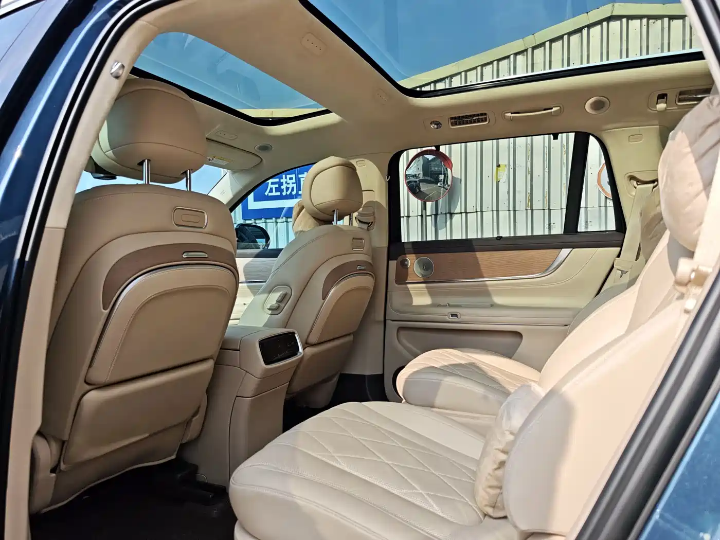 AITO Wenjie AITO M9 2024 Range Extender Max 52kWh 6-seater фото 9