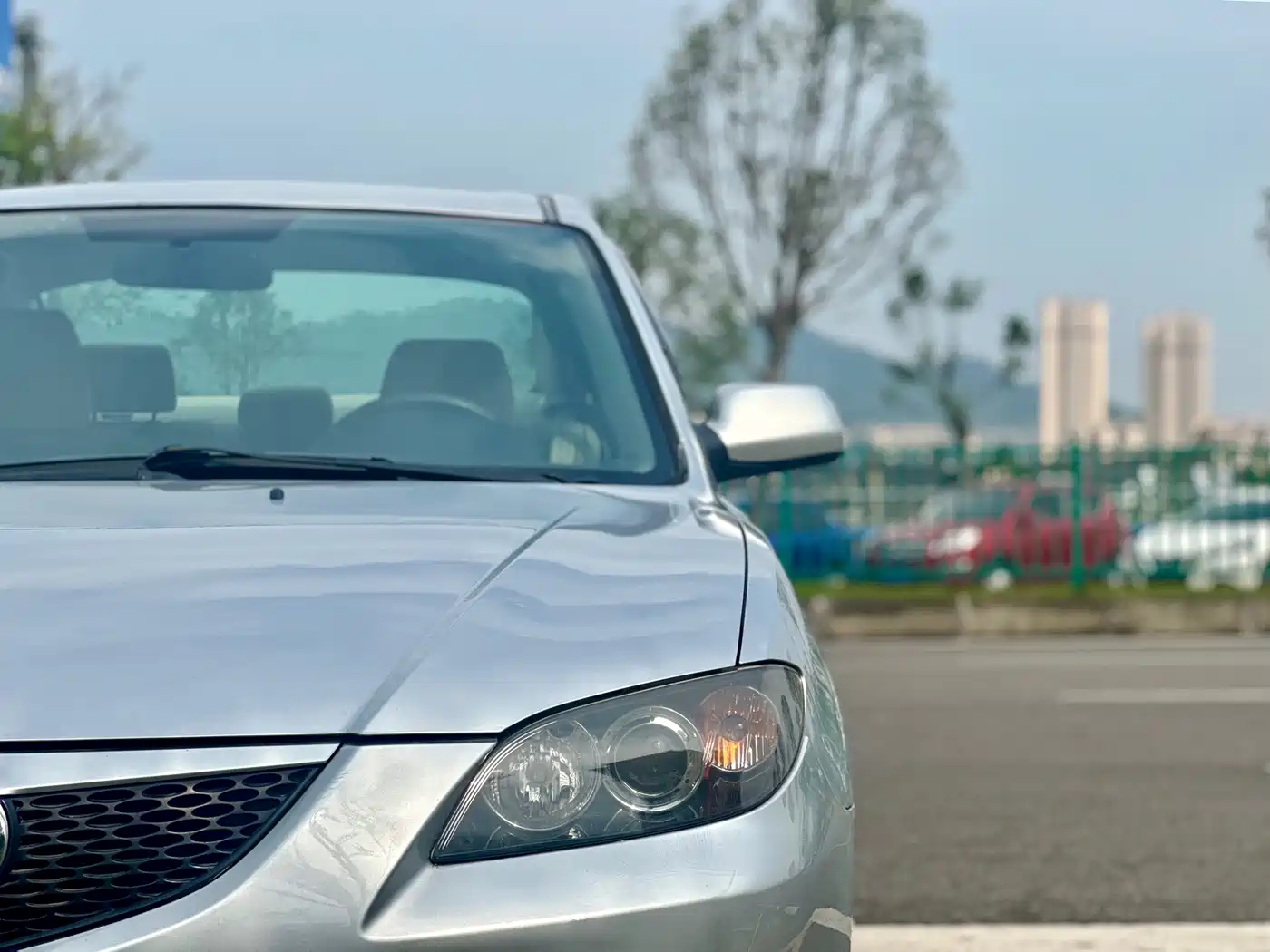 Фото 13 - Mazda 3