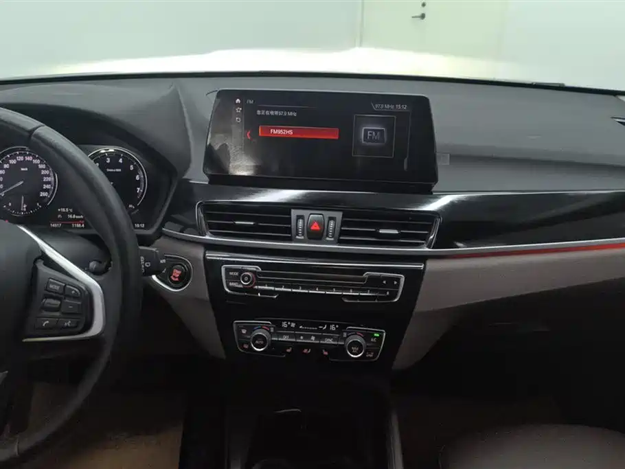 BMW X1 2020 sDrive25Li Leading Model фото 13