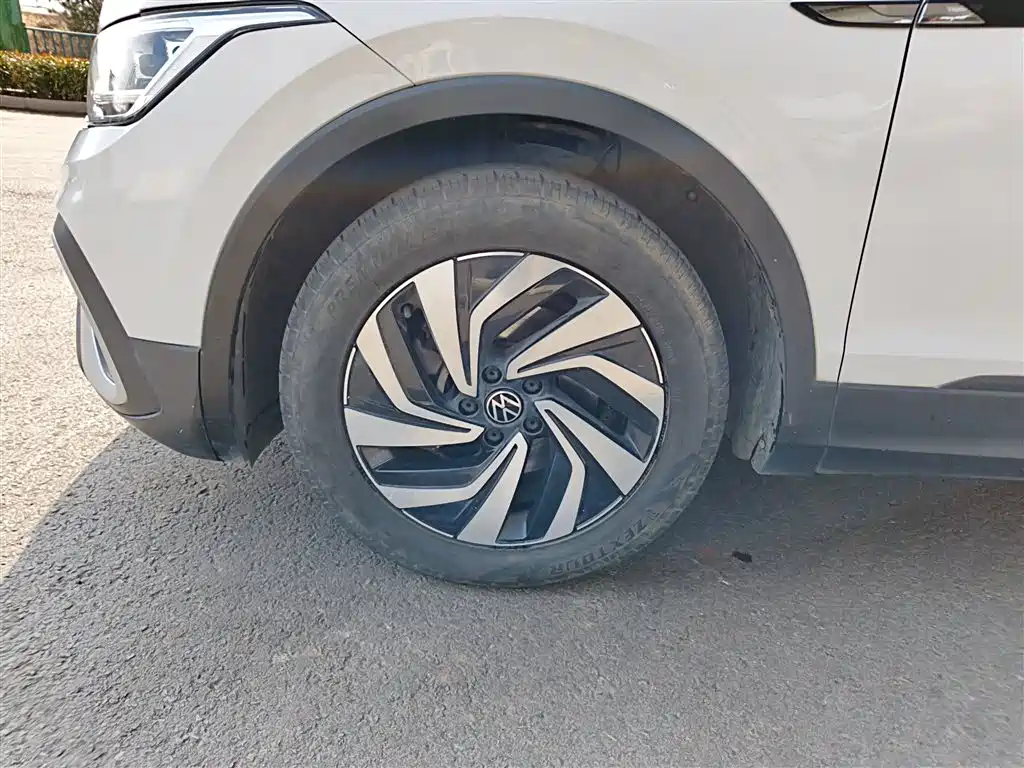 Volkswagen Tiguan L 2022 330TSI Automatic 2WD Comfort Edition фото 25