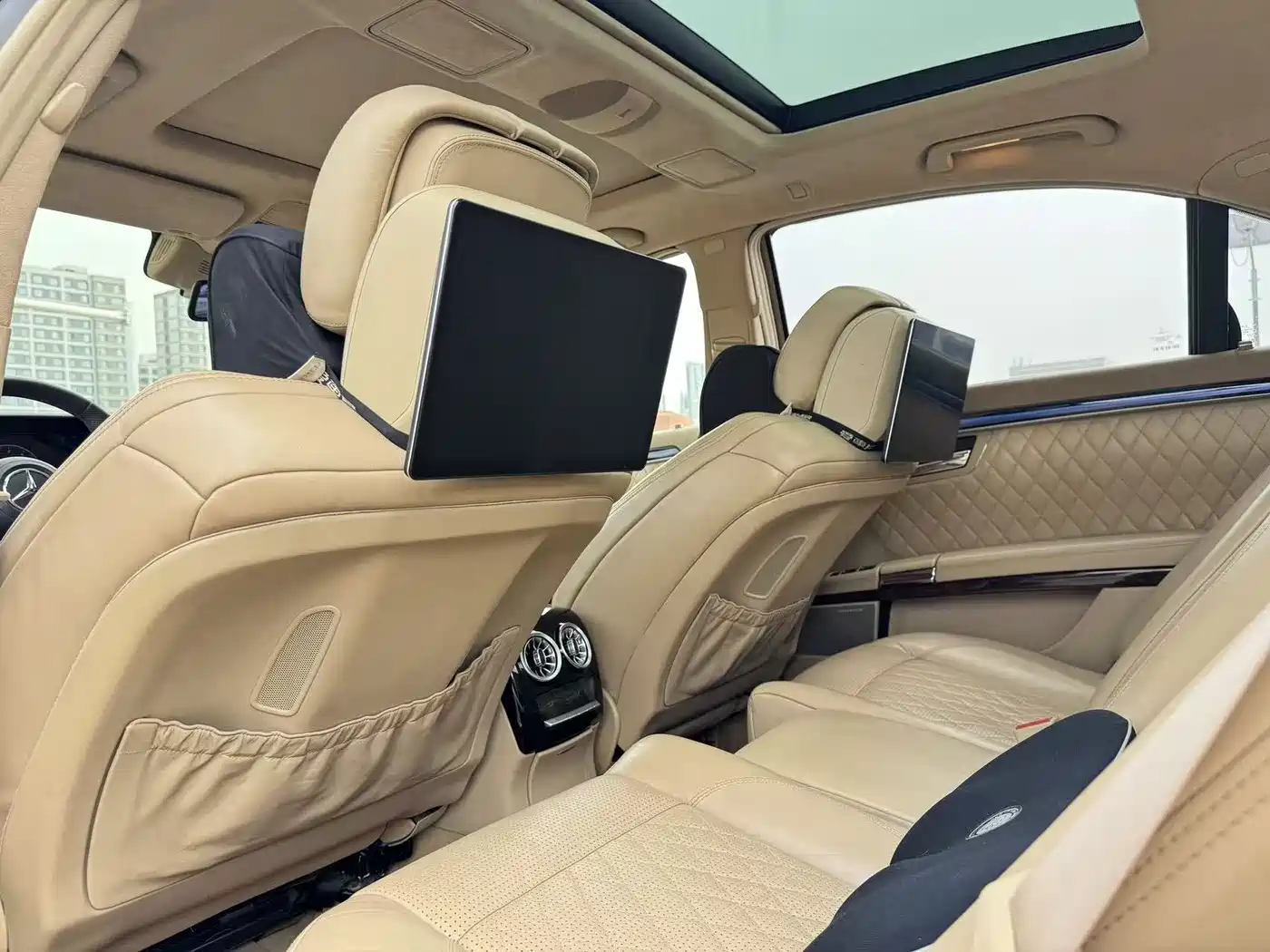 Mercedes-Benz S-Class AMG 2010 AMG S 65 фото 15