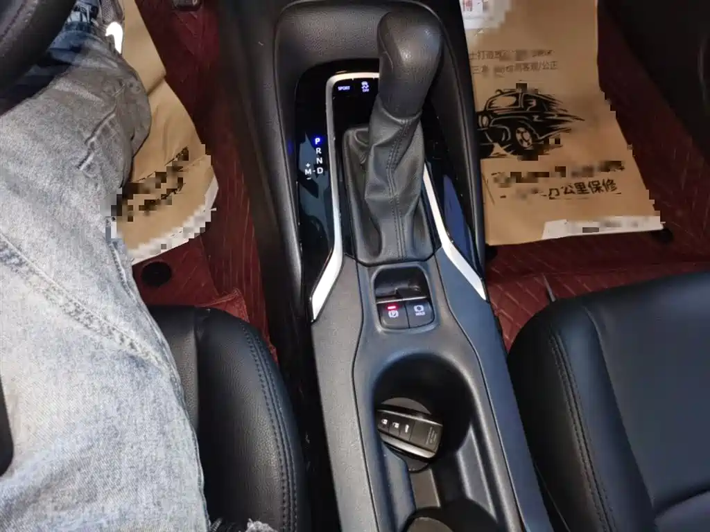 Toyota Levin 2022 185T CVT Luxury Edition фото 8