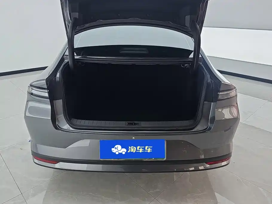 Nissan N6 2025 2025 Mid Configuration