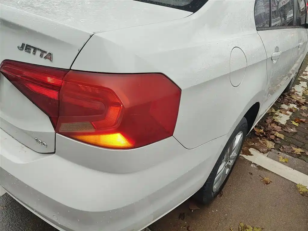 Volkswagen Jetta 2019 Dream Edition 1.5L Auto Fashion фото 24