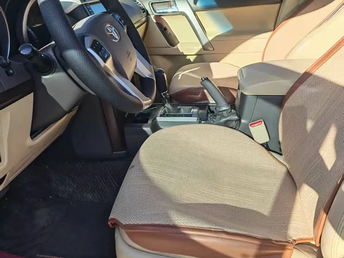 Toyota Prado 2014 4.0L Automatic TX-L NAVI фото 6