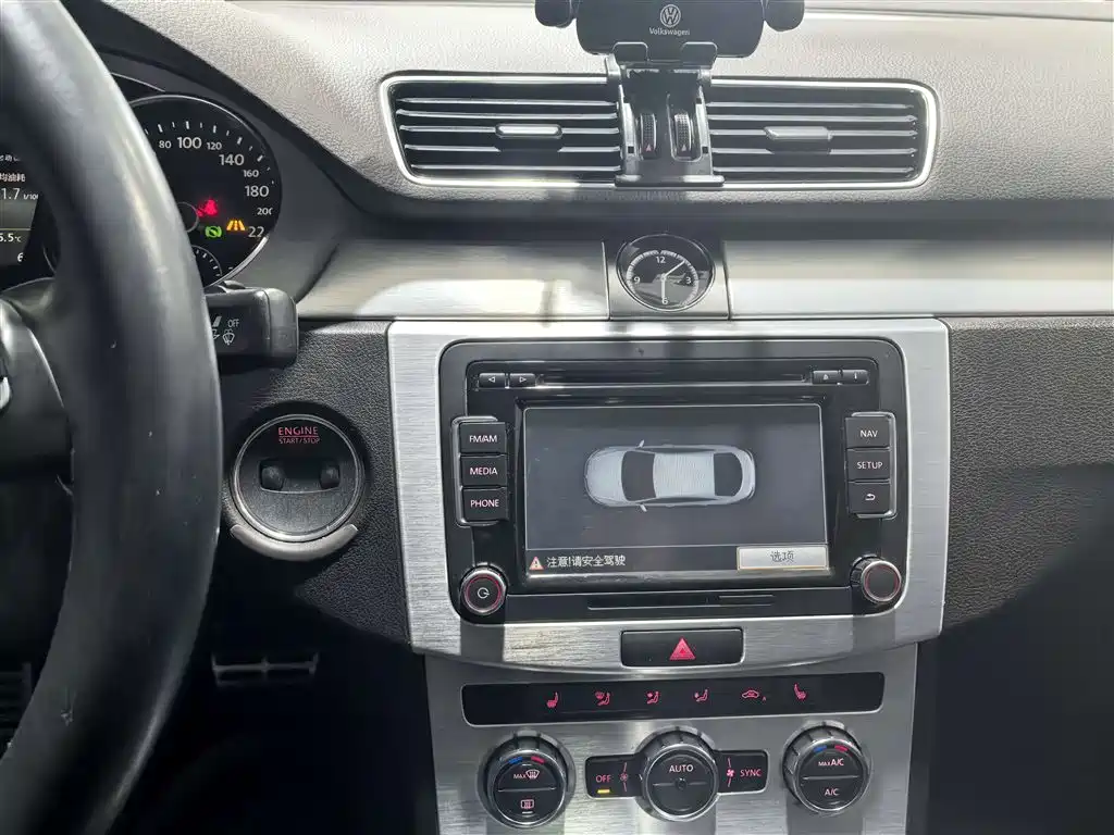 Volkswagen FAW-Volkswagen CC 2016 Model 2.0TSI Ultimate фото 10