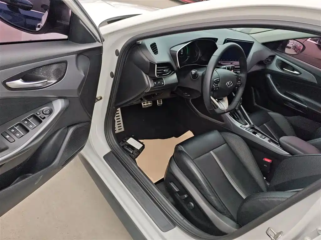 Hyundai Fista 2019 280TGDi Smart Speed Edition China VI фото 12