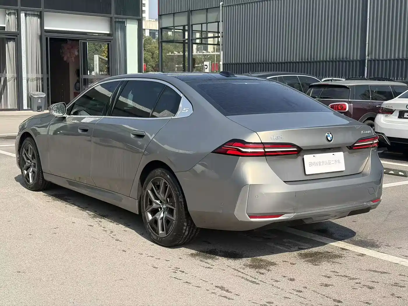BMW 5-SERIES