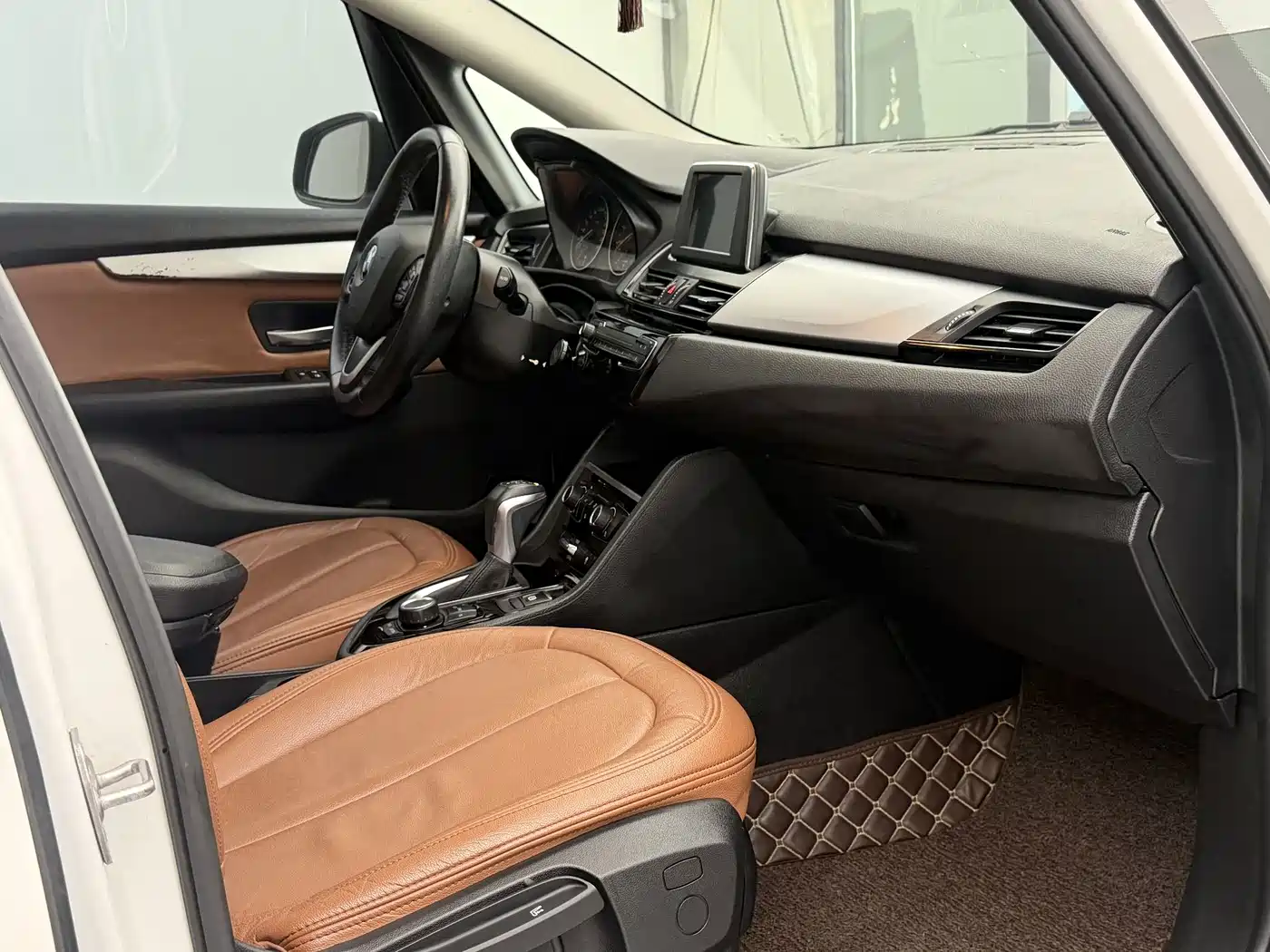 BMW 2 Series Touring 2016 2016 218i Fashion Model