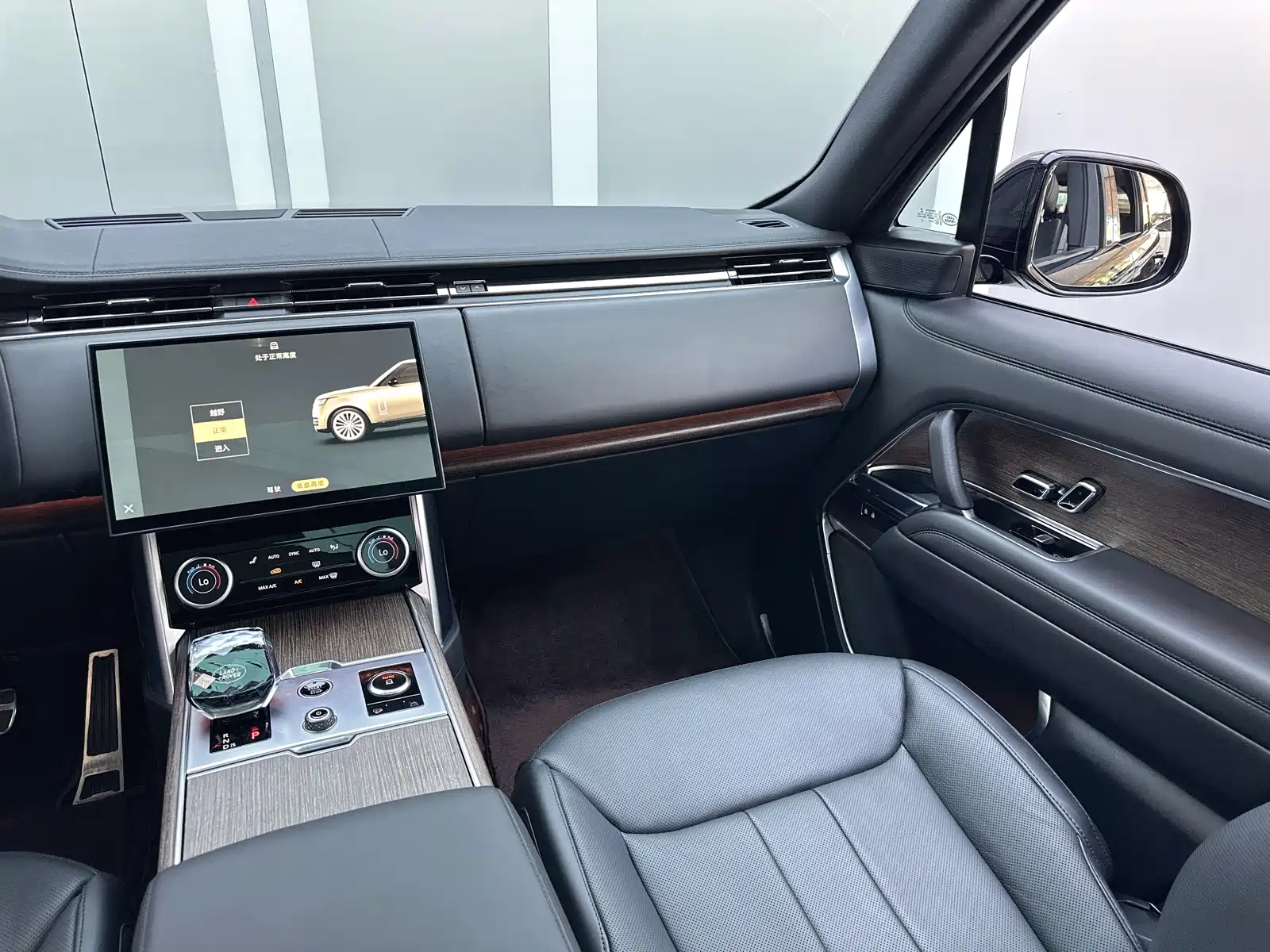 Фото 3 - Land Rover Range Rover