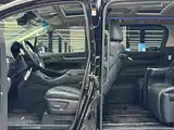 Фото 8 - Toyota Vellfire