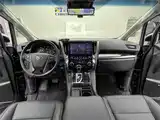 Фото 11 - Toyota Vellfire
