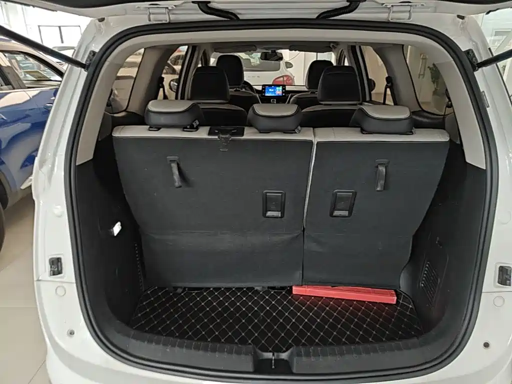 Baojun 730 2022 2021 1.5T CVT Fashion 7-Seater