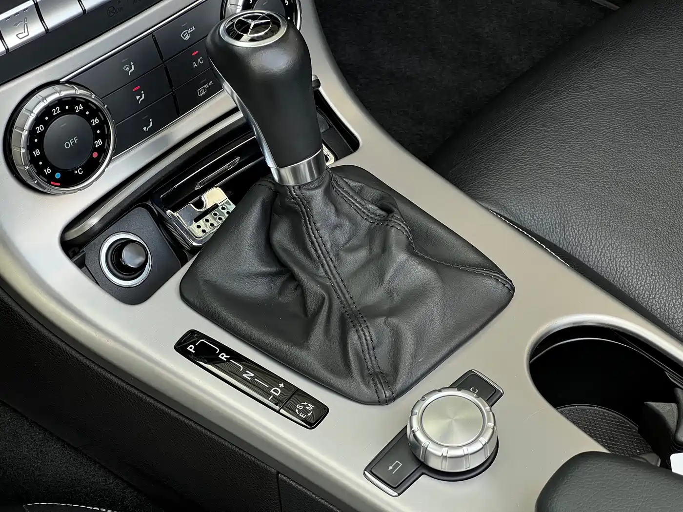 Mercedes-Benz SLK-Class 2012 2011 SLK 200 Fashion