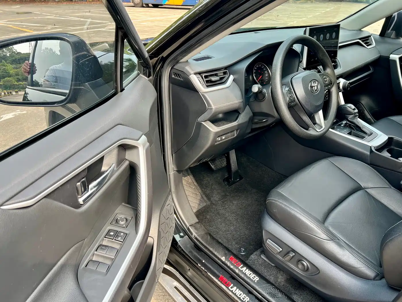 Toyota Wildlander 2020 2.0L CVT 2WD Luxury Edition фото 6