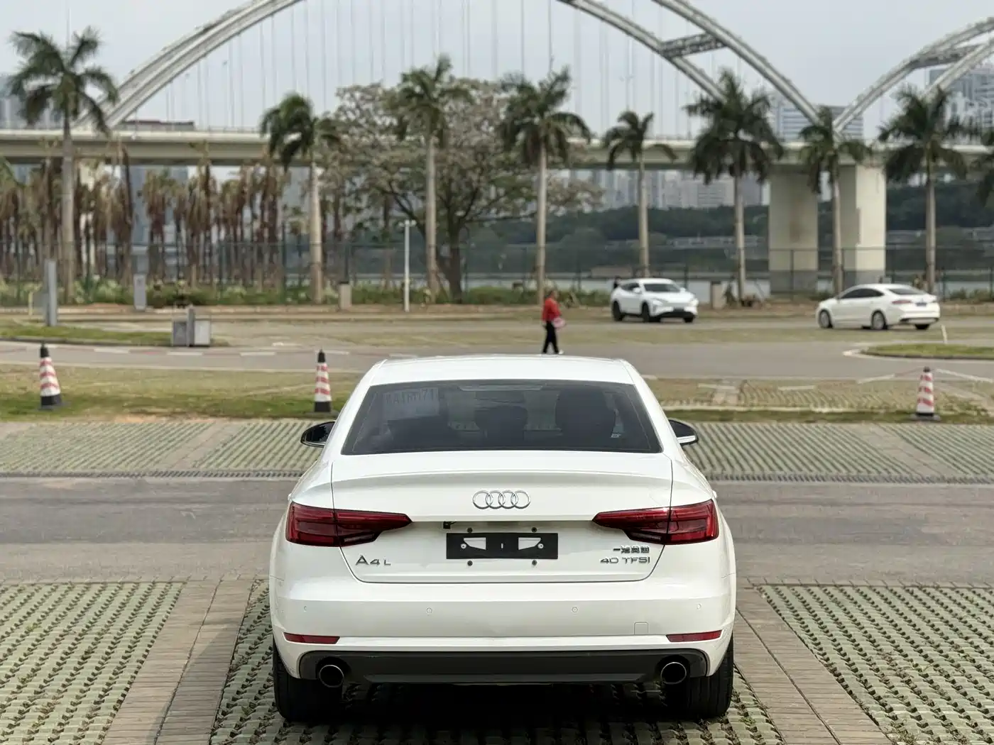 Audi A4L 2017 Plus 40 TFSI Progressive фото 5