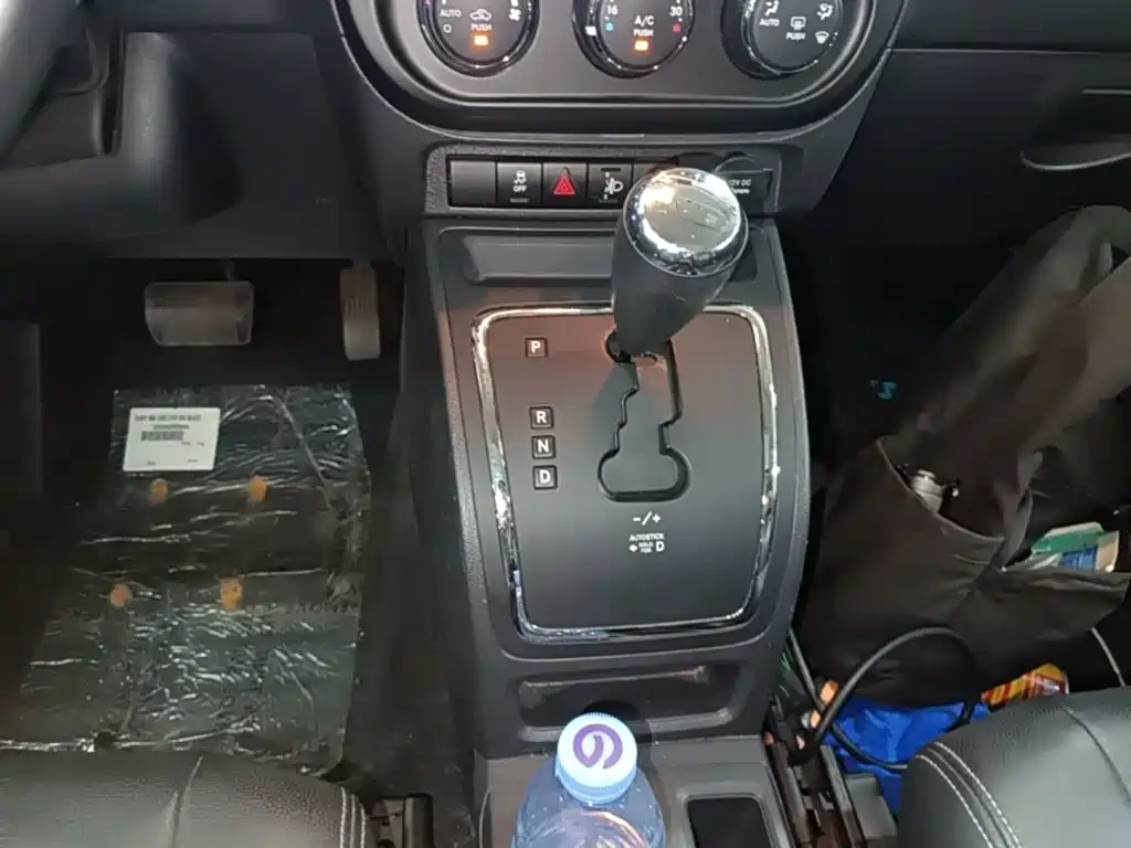 Jeep Patriot 2015 2014 2.4L Sport