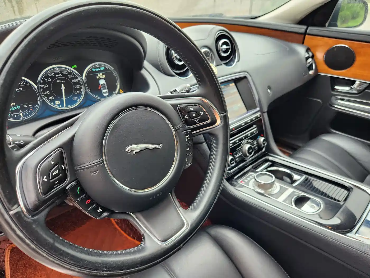 Jaguar XJ 2015 2015 XJL 3.0 SC AWD Panorama Business
