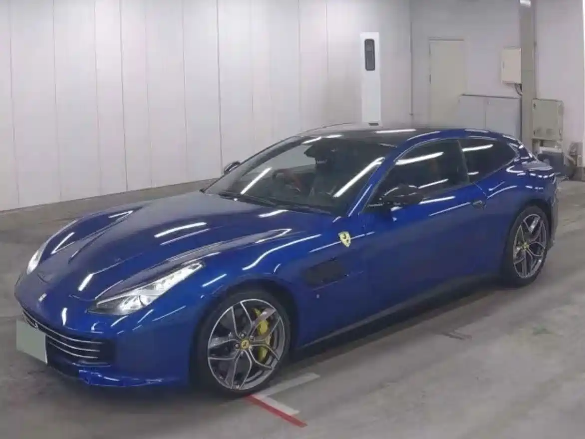 Ferrari GTC4Lusso 2018 2017 3.9T V8