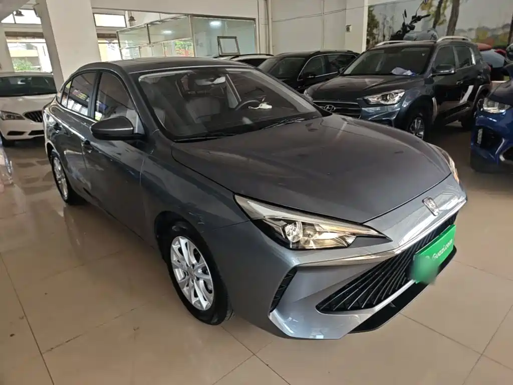 Roewe i5 2025 2023 1.5L CVT Luxury Edition