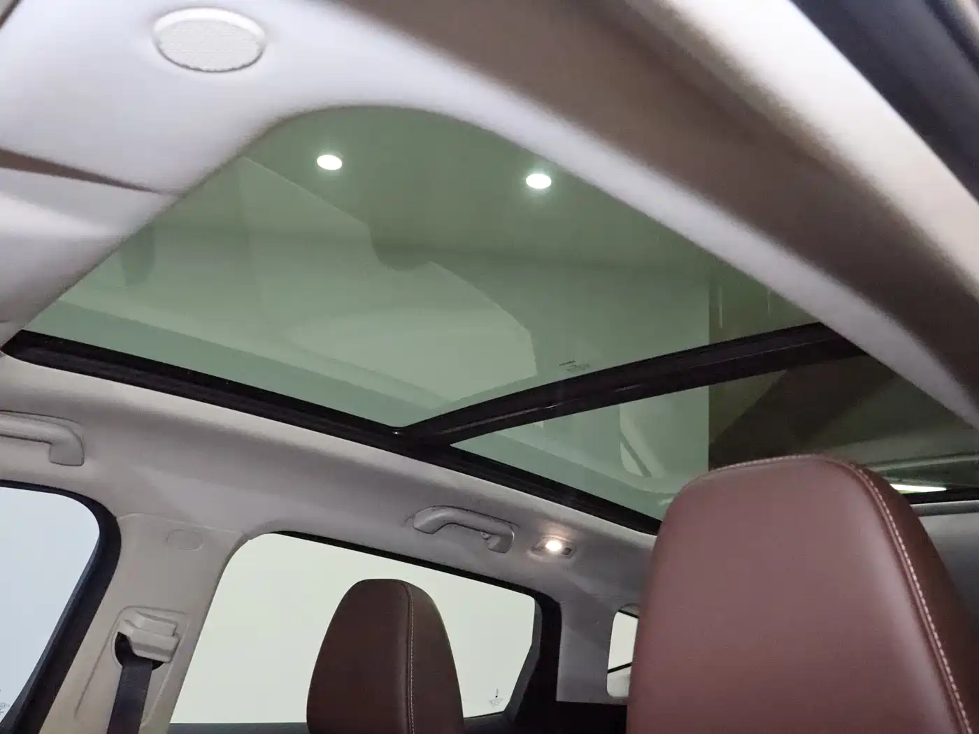 WEI PAI WEI BRAND VV6