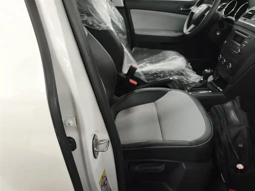 Škoda Yeti 2016 1.4TSI DSG Forward Edition фото 25