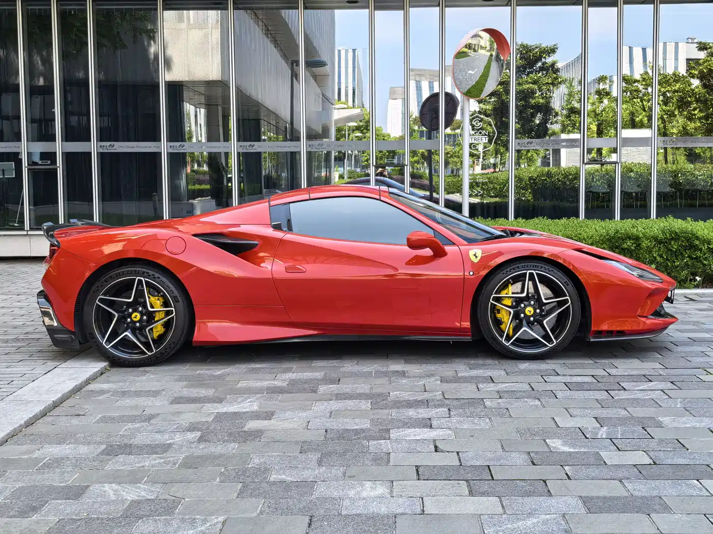 Ferrari F8 2021 2020 Spider 3.9T V8
