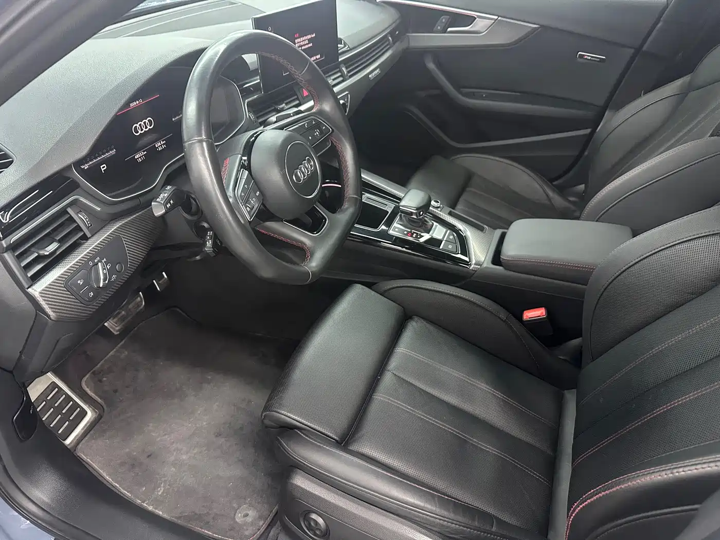 Фото 5 - Audi A4L