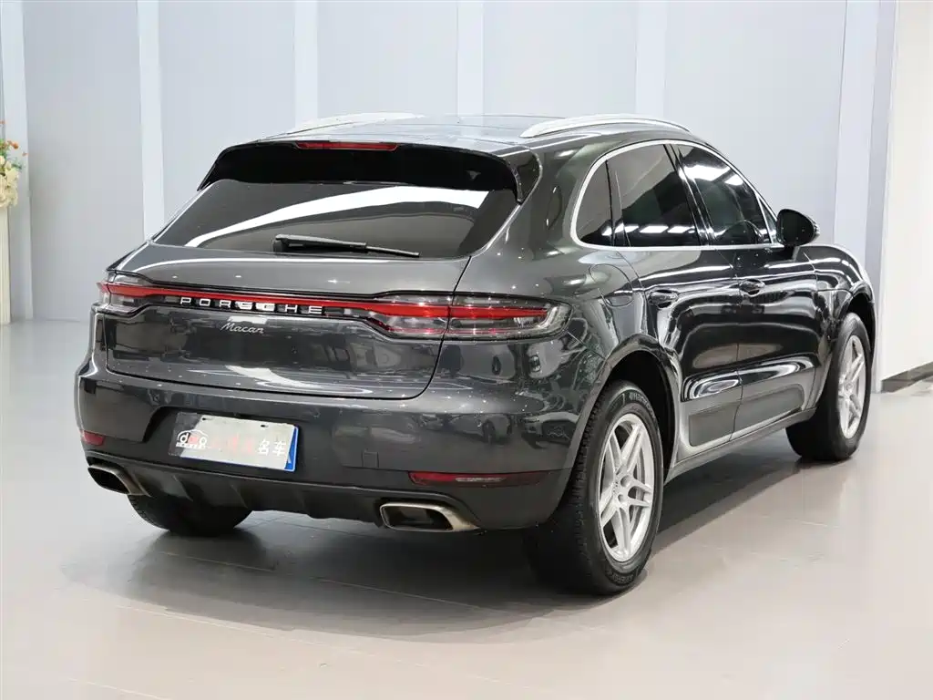 Porsche Macan 2018 Macan 2.0T фото 4