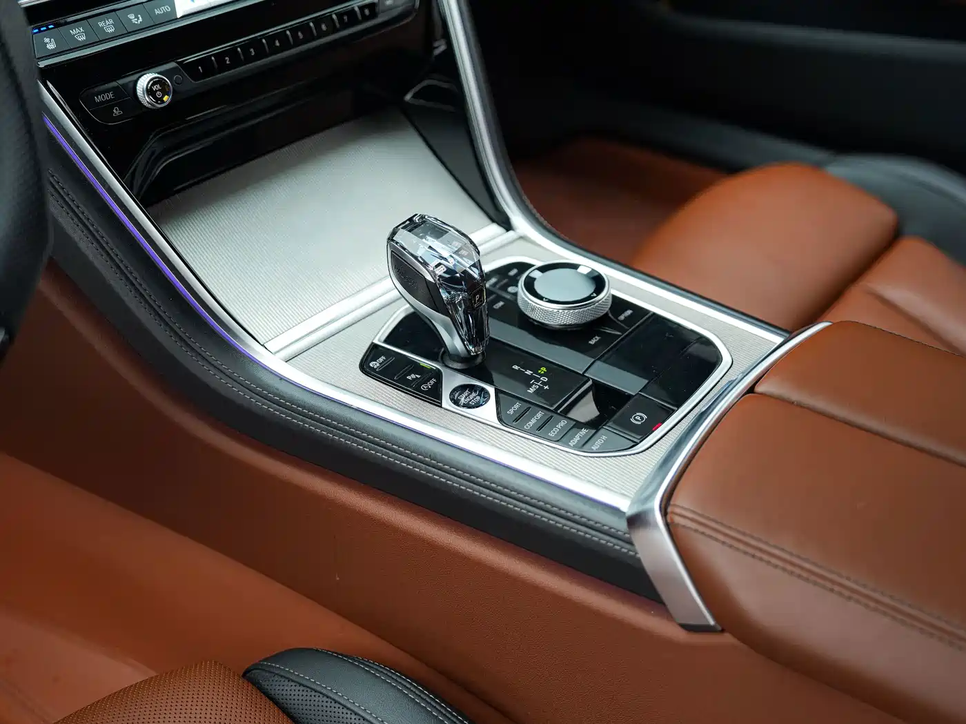 Фото 20 - BMW 8 Series