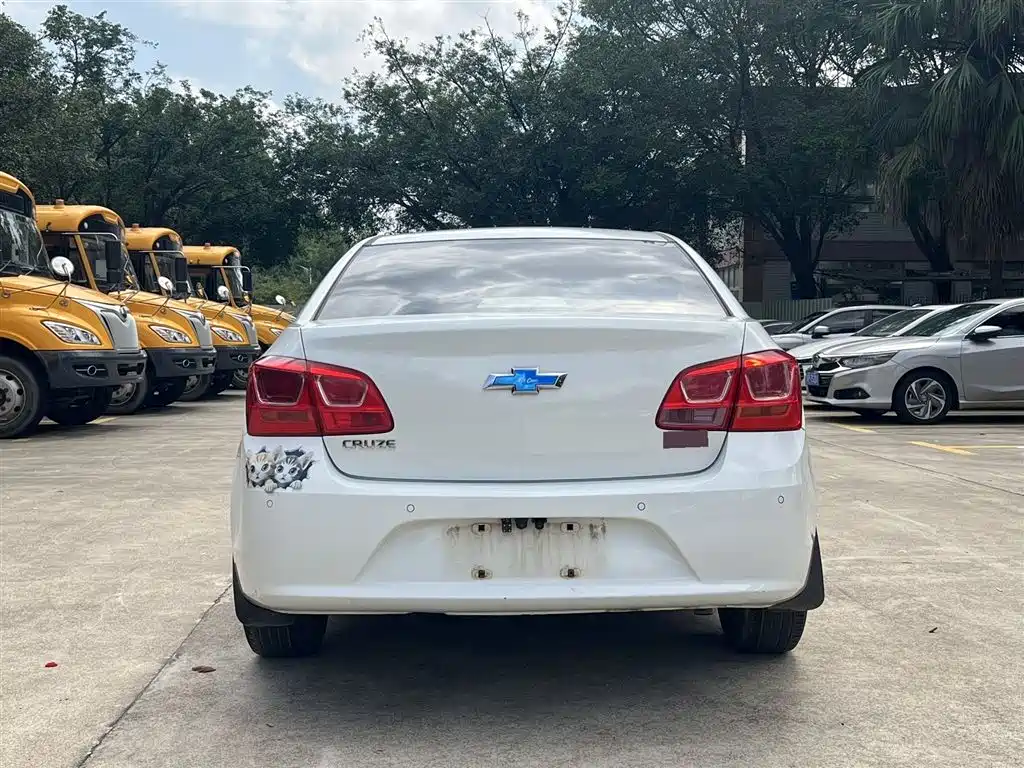 Chevrolet Cruze 2015 1.5L Classic SE AT фото 8