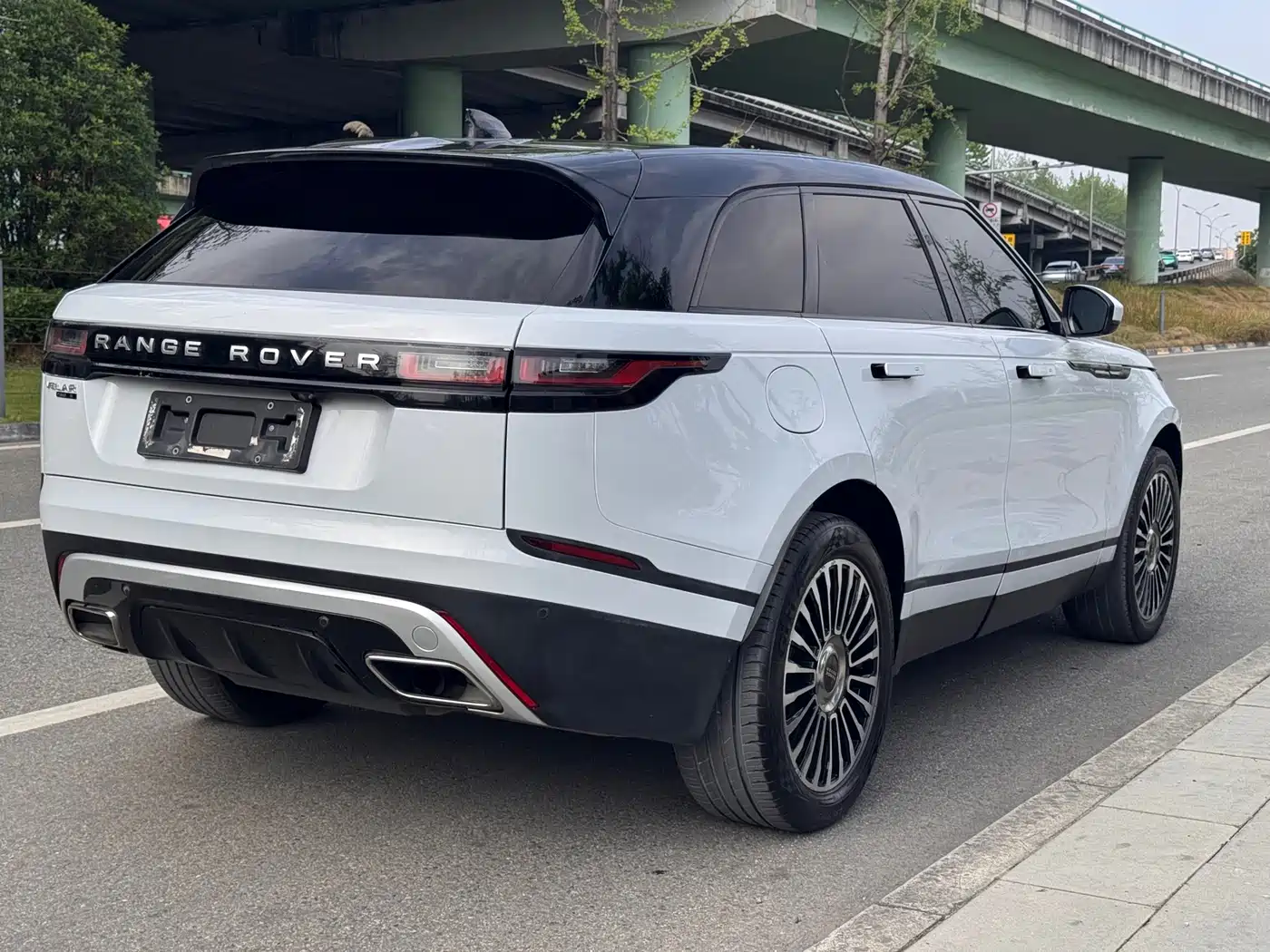 Land Rover Range Rover Velar 2017 P380 R-DYNAMIC S фото 4
