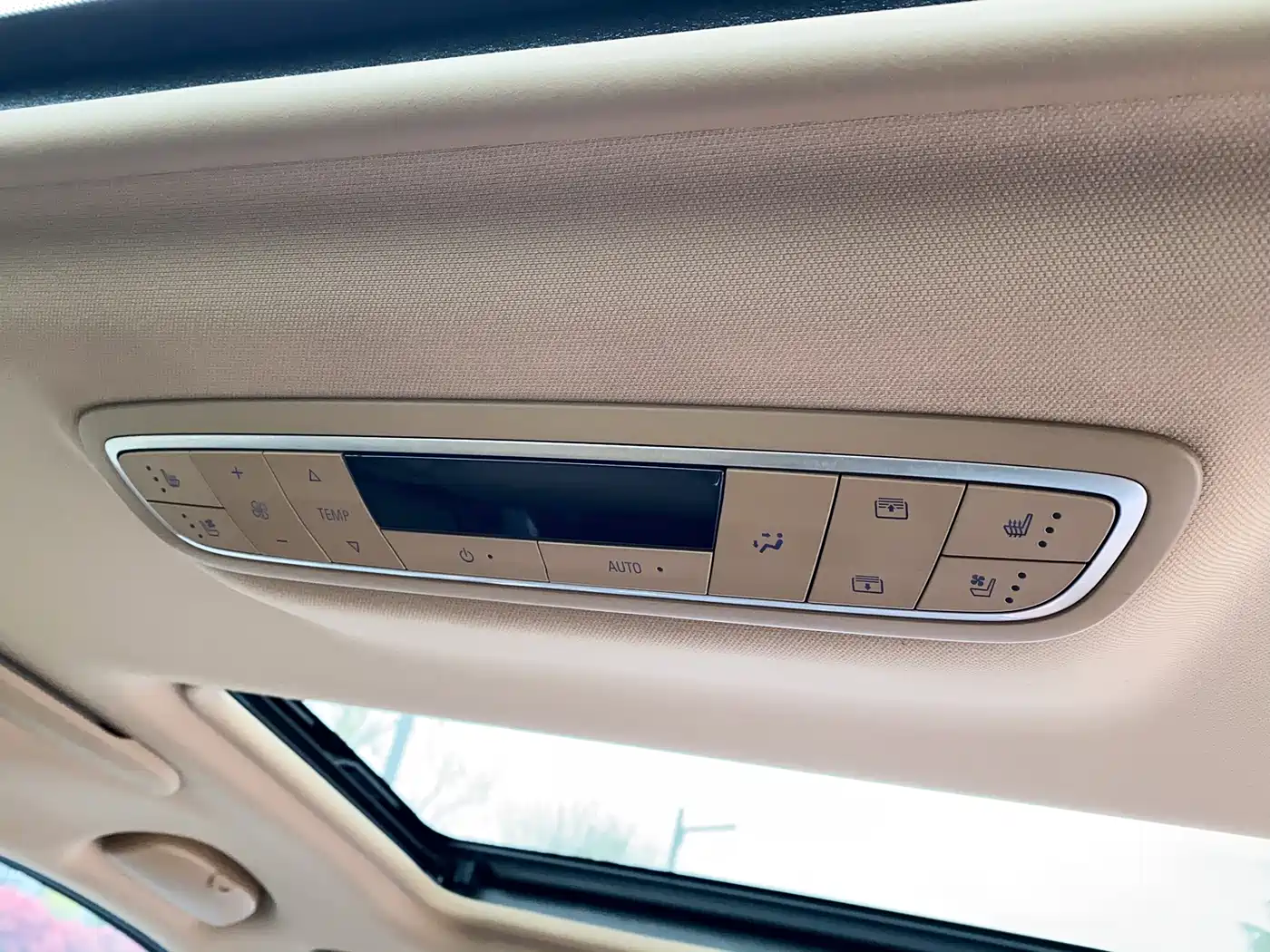 Buick GL8 2017 ES 28T Luxury China V фото 29